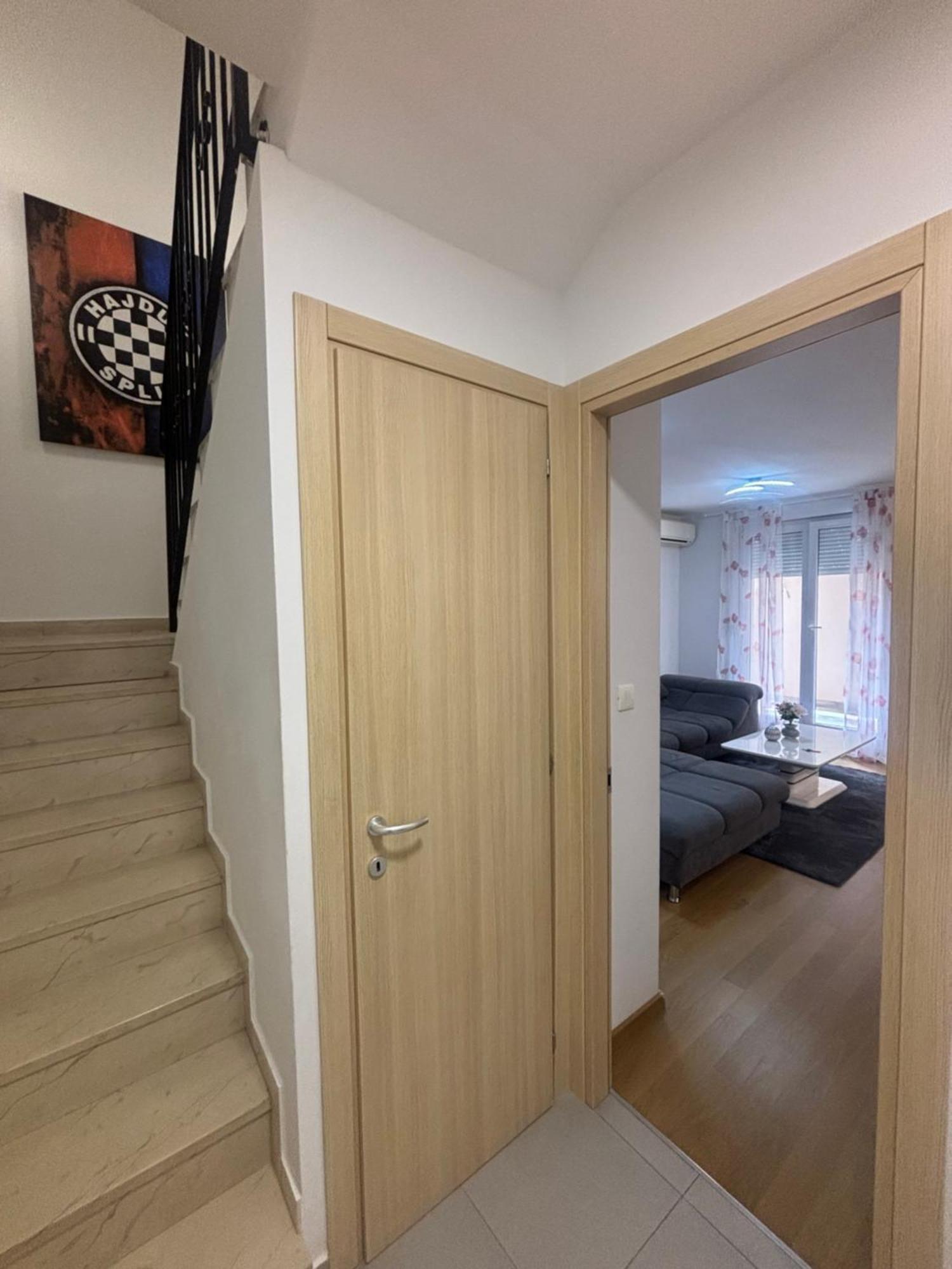Apartment Dalmatinos Split Znjan Exteriér fotografie