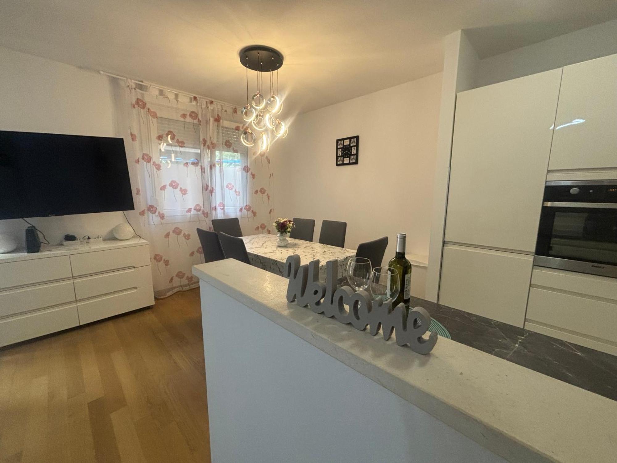 Apartment Dalmatinos Split Znjan Exteriér fotografie